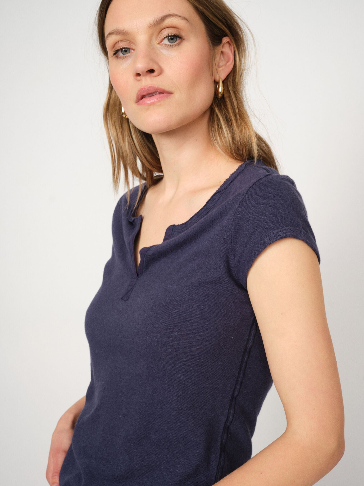 Modelshot / Navy / Detail